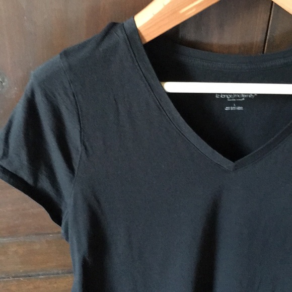 Liz Lange Maternity T-Shirt - Picture 2 of 6